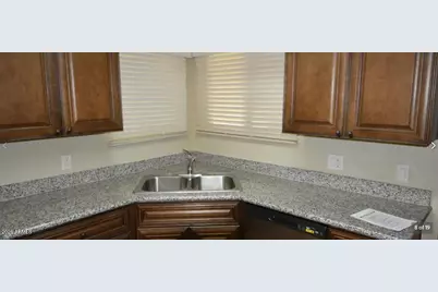 18433 N 2nd Drive, Phoenix, AZ 85023 - Photo 8