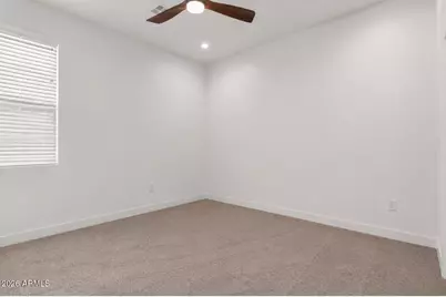 2826 N 28th Place, Phoenix, AZ 85008 - Photo 12