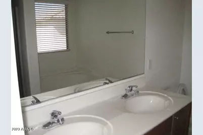 8521 N 64th Drive, Glendale, AZ 85302 - Photo 4