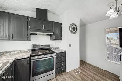 303 E South Mountain Avenue #88, Phoenix, AZ 85042 - Photo 6