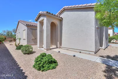 305 N Rainbow Way, Casa Grande, AZ 85194 - Photo 6