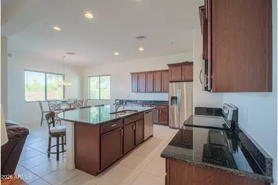 305 N Rainbow Way, Casa Grande, AZ 85194 - Photo 18