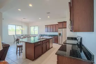 305 N Rainbow Way, Casa Grande, AZ 85194 - Photo 18
