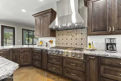 8416 W Sands Court W, Peoria, AZ 85383 - Photo 8