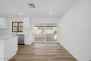 6416 E Holiday Dr, Mesa, AZ 85215 - Photo 32