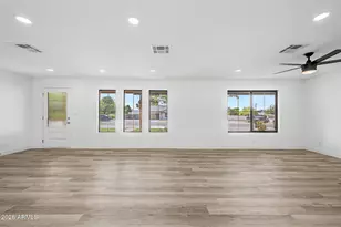 6416 E Holiday Dr, Mesa, AZ 85215 - Photo 24