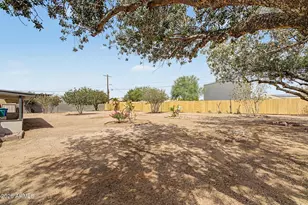 6416 E Holiday Dr, Mesa, AZ 85215 - Photo 8
