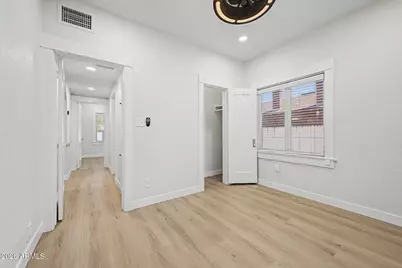 2037 N Mitchell Street, Phoenix, AZ 85006 - Photo 18
