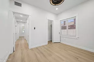 2037 N Mitchell St, Phoenix, AZ 85006 - Photo 18