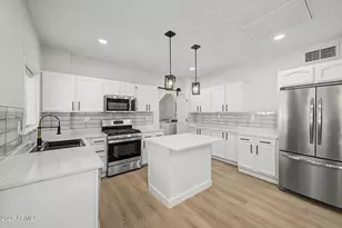2037 N Mitchell St, Phoenix, AZ 85006 - Photo 10