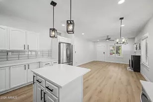 2037 N Mitchell St, Phoenix, AZ 85006 - Photo 12