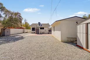 2037 N Mitchell St, Phoenix, AZ 85006 - Photo 30