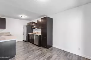 5525 E Thomas Rd, Phoenix, AZ 85018 - Photo 12