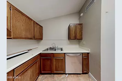6418 W Saguaro Drive, Glendale, AZ 85304 - Photo 10