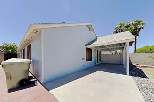 6418 W Saguaro Dr, Glendale, AZ 85304 - Photo 18