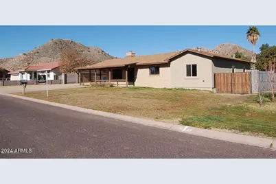 2640 E Captain Dreyfus Avenue, Phoenix, AZ 85032 - Photo 1
