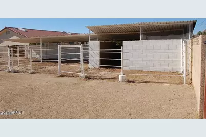 2640 E Captain Dreyfus Avenue, Phoenix, AZ 85032 - Photo 18