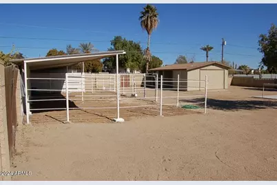 2640 E Captain Dreyfus Avenue, Phoenix, AZ 85032 - Photo 26