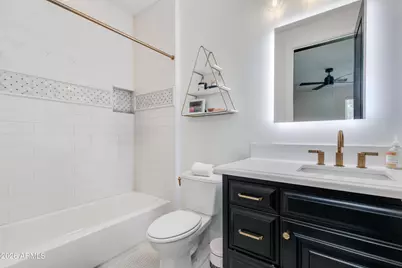 4019 E Devonshire Avenue, Phoenix, AZ 85018 - Photo 20