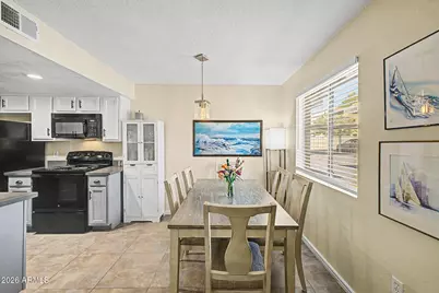 3402 N 32nd Street #127, Phoenix, AZ 85018 - Photo 6