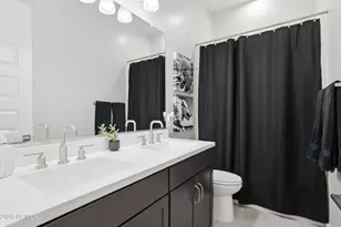 6032 E Lone Cactus Dr, Phoenix, AZ 85054 - Photo 40