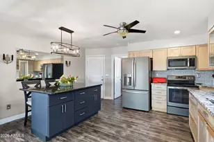 9301 W Wild Horse Ct, Sun City, AZ 85373 - Photo 2