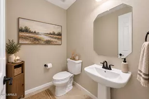 914 S Osborn Ln, Gilbert, AZ 85296 - Photo 12