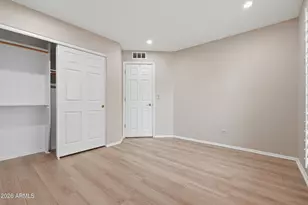4615 E Monte Way, Phoenix, AZ 85044 - Photo 32