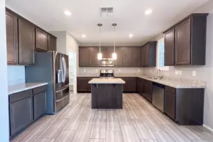 11422 W Foxfire Dr, Surprise, AZ 85378 - Photo 2