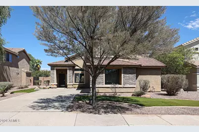13652 W Rovey Avenue, Litchfield Park, AZ 85340 - Photo 2