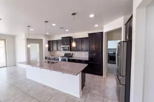 2518 E Fawn Dr, Phoenix, AZ 85042 - Photo 2