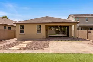 2518 E Fawn Dr, Phoenix, AZ 85042 - Photo 8