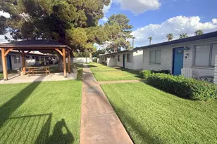3445 N 36th St, Phoenix, AZ 85018 - Photo 1