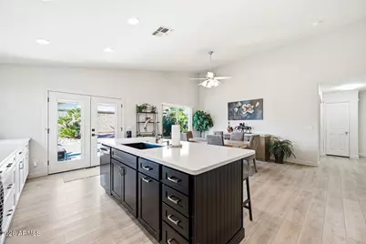 10760 W Louise Drive, Peoria, AZ 85373 - Photo 12
