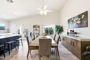 10760 W Louise Dr, Peoria, AZ 85373 - Photo 10