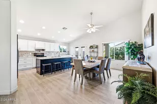 10760 W Louise Dr, Peoria, AZ 85373 - Photo 10
