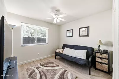10760 W Louise Drive, Peoria, AZ 85373 - Photo 28