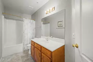 9151 W Greenway Rd, Peoria, AZ 85381 - Photo 14