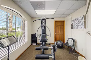 9151 W Greenway Rd, Peoria, AZ 85381 - Photo 30