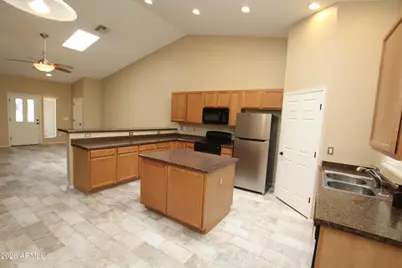 8984 W Nicolet Avenue, Glendale, AZ 85305 - Photo 16