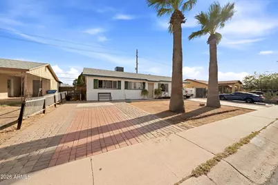 3339 W Corrine Drive, Phoenix, AZ 85029 - Photo 2