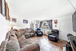3339 W Corrine Dr, Phoenix, AZ 85029 - Photo 10