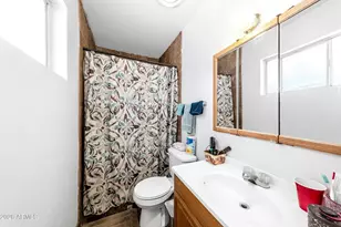 3339 W Corrine Dr, Phoenix, AZ 85029 - Photo 14