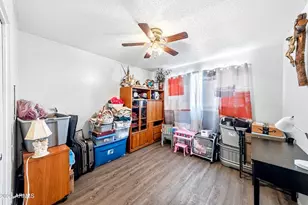 3339 W Corrine Dr, Phoenix, AZ 85029 - Photo 12