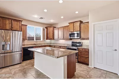 18393 W Bridger Street, Surprise, AZ 85388 - Photo 4