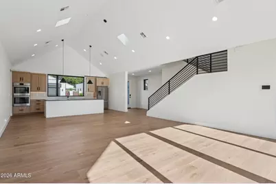 6306 N 10th Drive, Phoenix, AZ 85013 - Photo 10
