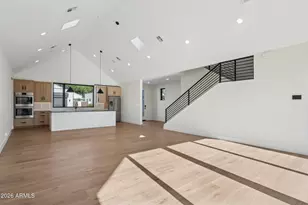 6306 N 10th Dr, Phoenix, AZ 85013 - Photo 10