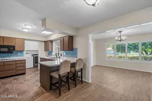 9533 W Shasta Dr, Sun City, AZ 85351 - Photo 8