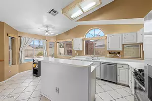 6234 N 88th Ln, Glendale, AZ 85305 - Photo 14