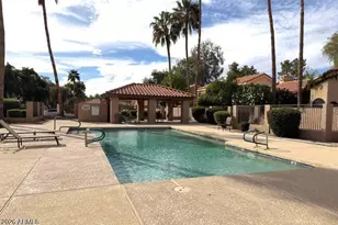 19 W Sarah Ln, Tempe, AZ 85284 - Photo 2